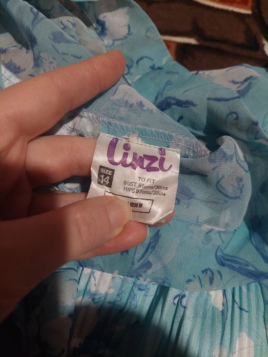 Платье женственное М Л