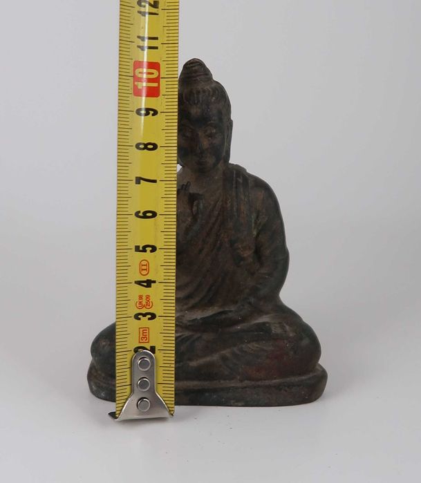 Buda Sentado, antigo, em Metal