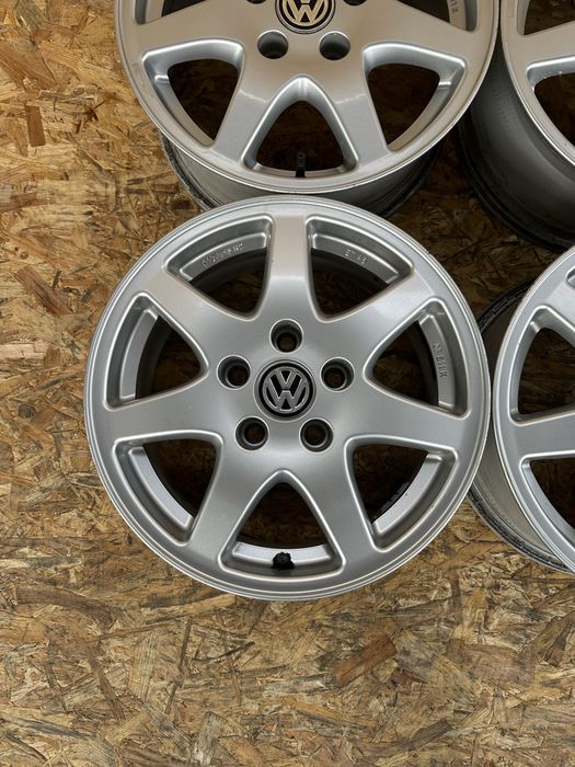 Диски5/112 R15 ET45 цо(діа)57.1 титани диски