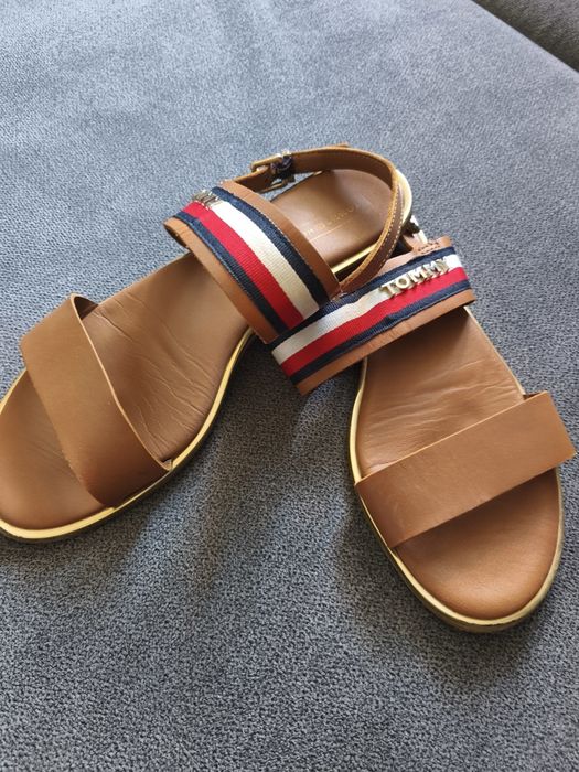 Tommy босоніжки  сандалі