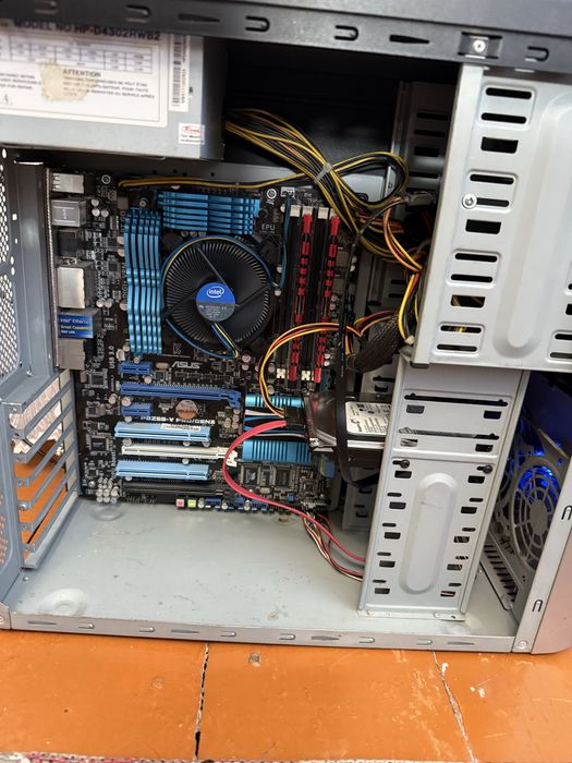 Компʼютер в зборі на i7 3770k