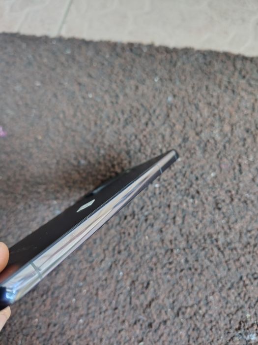 Samsung  s22 смартфон