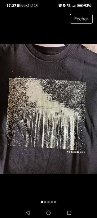 T-shirt preta, da Pull & Bear, da tam XS .