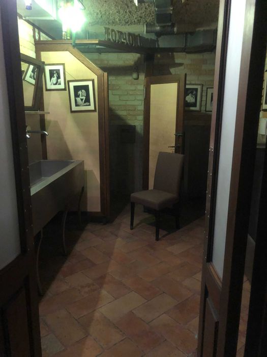 ЦЕНТР! Продаж Приміщення - Ресторан з Обладнанням. Власна Броварня.