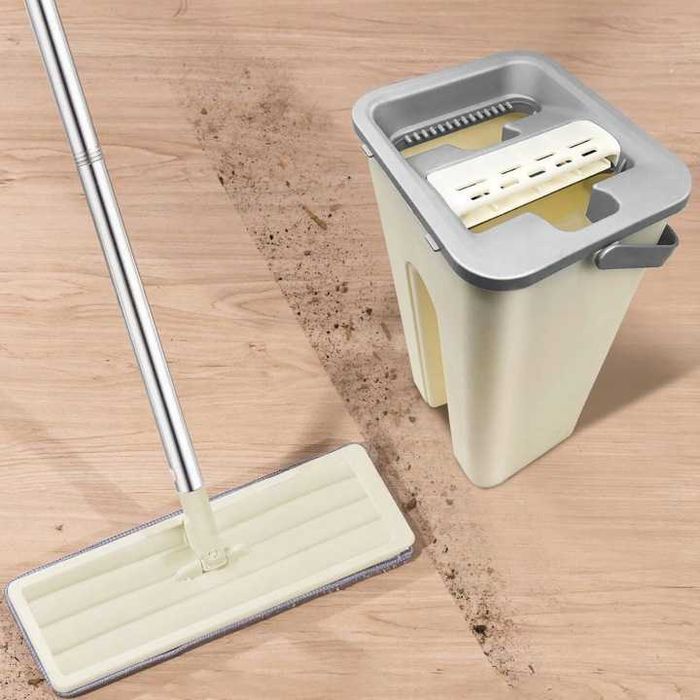 Mop obrotowy z wiadrem dwukomorowym 4 wkłady mikrofibra zestaw