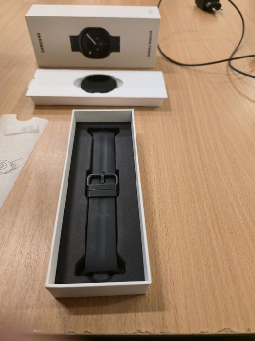 Samsung Galaxy Watch 9 44mm LTE nowy!