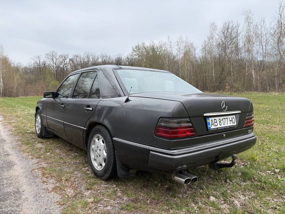 Mercedes-Benz E-Class 1990 VIN WDB1241331A775265 фото оголошення 3 з 19