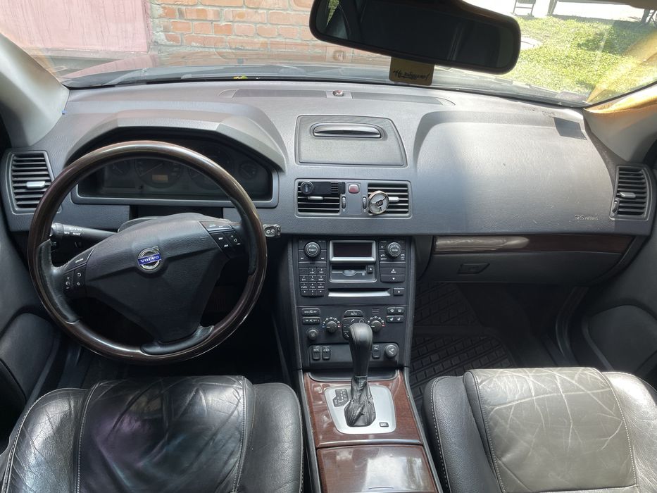 Продам Volvo XC90 2.4 дизель