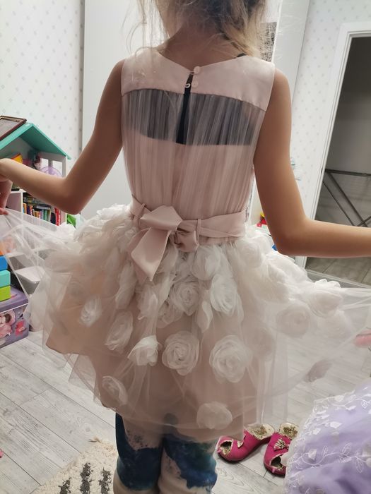 Платье  нарядное