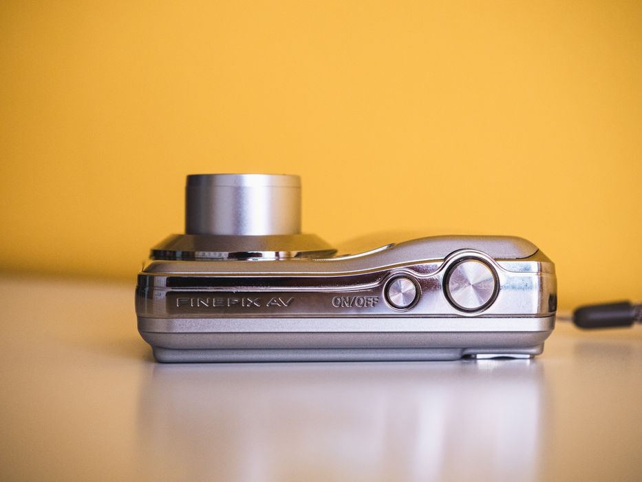 Aparat Fujifilm AV100 retro apart kompaktowy  12mp