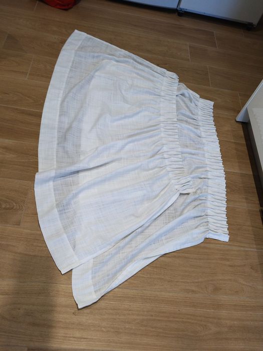 Cortinas brancas opacas