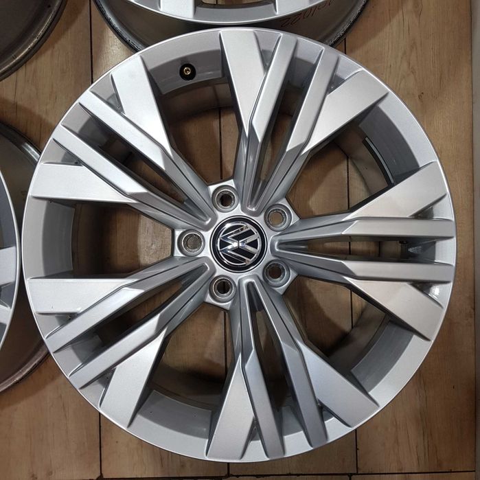 Диски VW R17 5x112 T-Roc Tiguan Jetta Golf Passat Skoda Octavia Karoq
