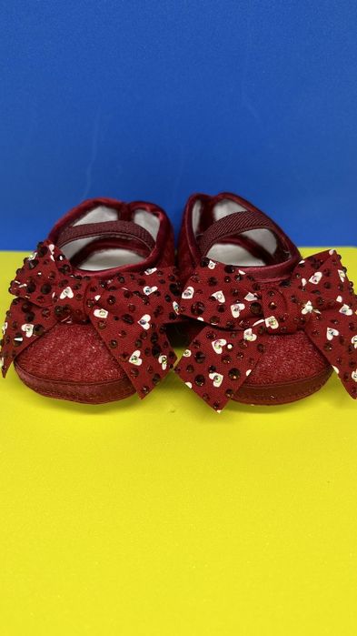 Пінетки інкрустовани камнями Swarovski