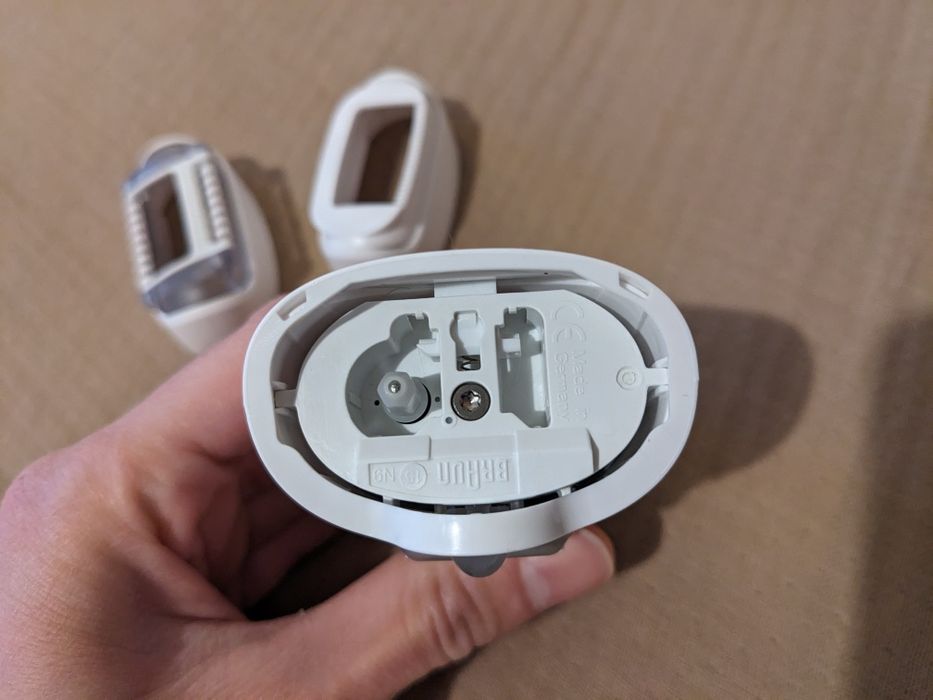 Епілятор BRAUN Silk epil 7 7537 + станок Gillette Venus Swirl