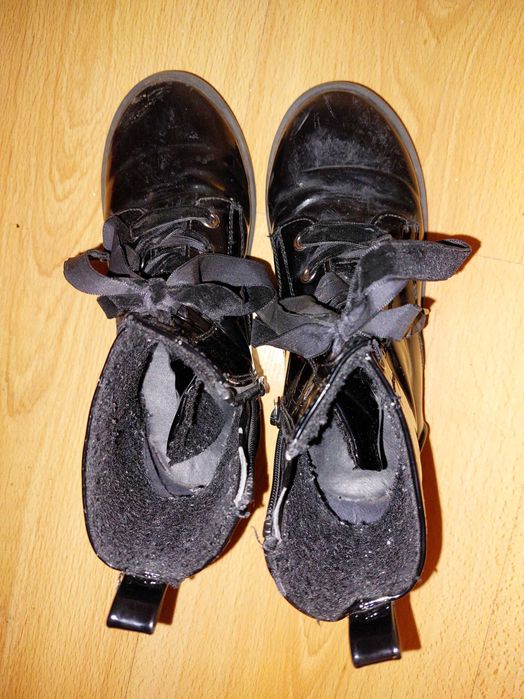 Buty rozmiar 30-31 kozaki laczki - 2 pary łącznie