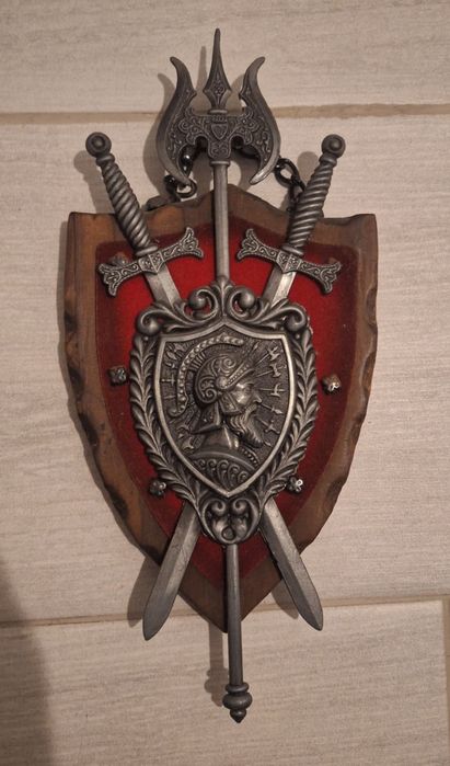 Escudo Medieval Decorativo – Stella Svetlana