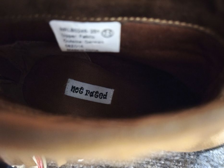 Buty damskie botki z frędzlami