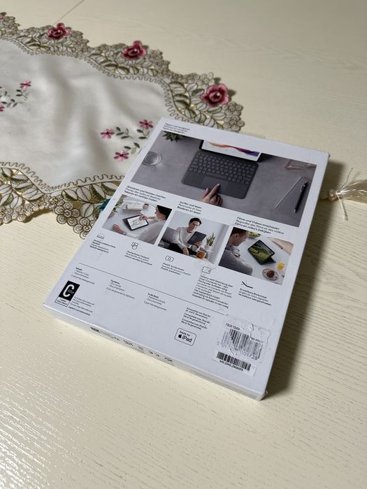 Logitech Folio touch iPad Air (4th and 5th generation)