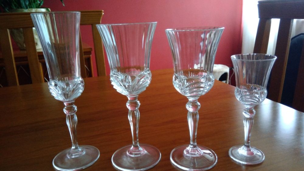 Copos de cristal de Arque424494490326804480