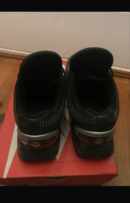 NIKE DN pretos do tamanho 42,5