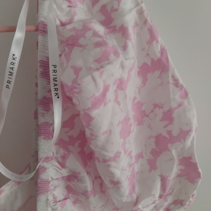 Sukienka must have midi