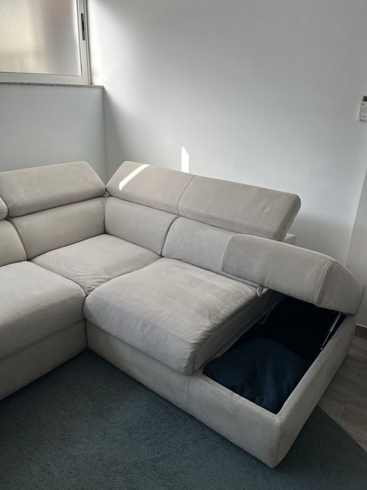 Sofa com chaise/canto