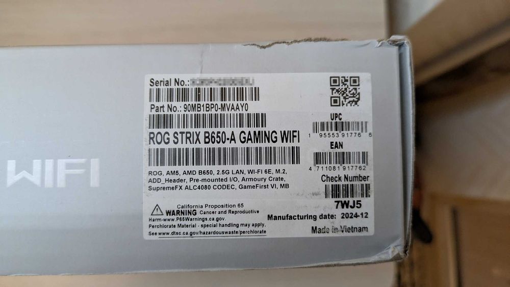 Материнська плата ASUS ROG STRIX B650-A GAMING WIFI | AM5 AMD B650 | Ryzen 3/5/7/9 7000/8000/9000 | EPYC 4004/4005