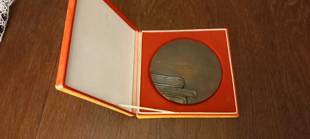 Stary medal Kraków średnica 12,5 cm 35 lat WSP Kraków  1981