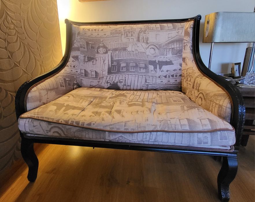 URGENTE | Sofá AREA | Estampado e madeira maciça