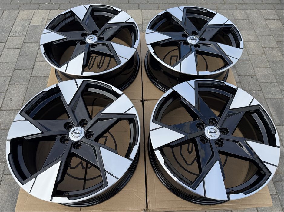 Felgi Volvo R-design 20" 5x108 8J ET48.5 EX30 XC40 XC60 XC70