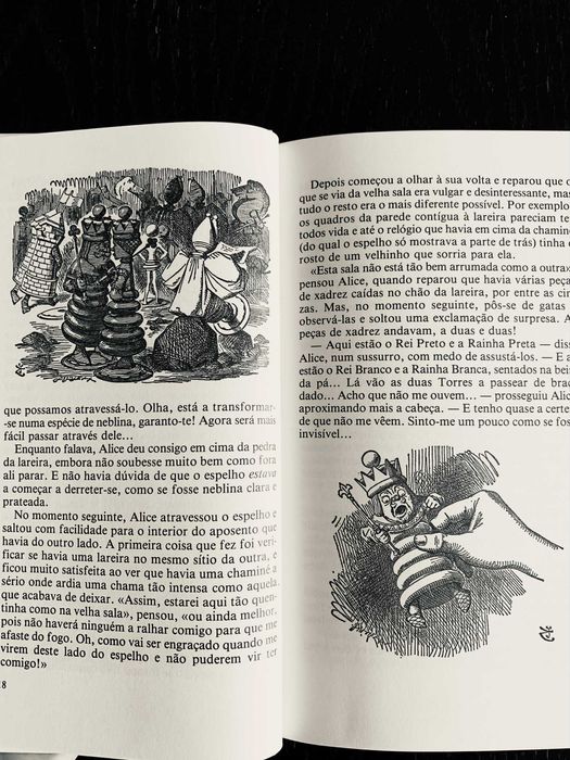 Alice do outro lado do espelho, Lewis Carroll (ilustrado John Tenniel)