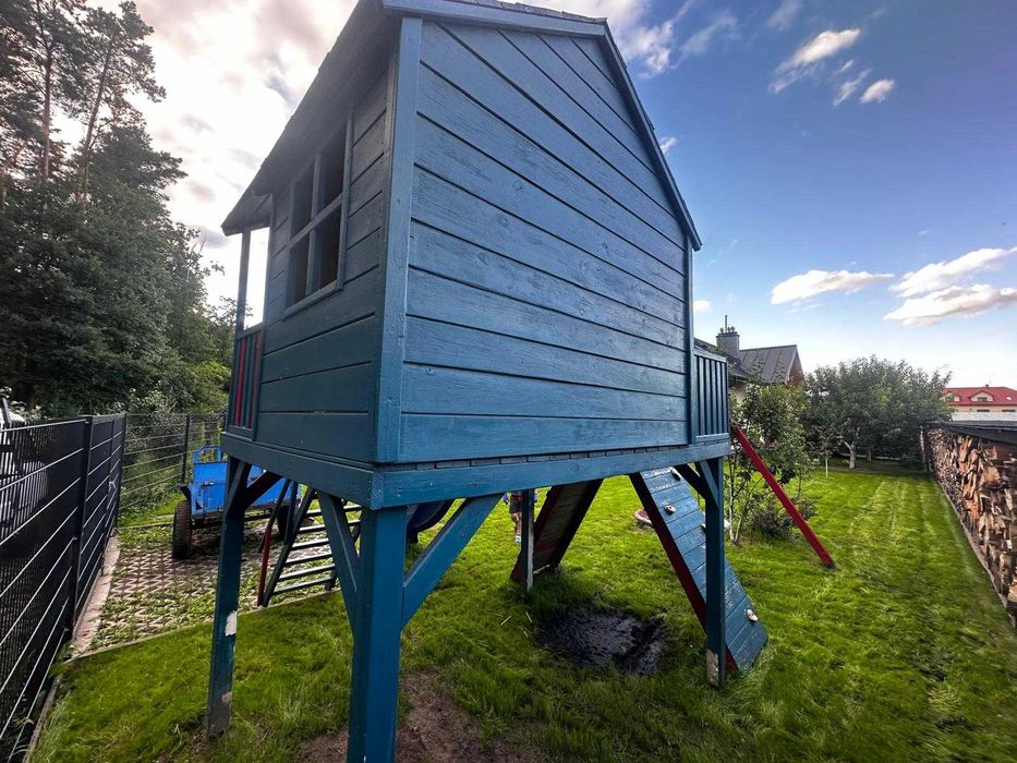 Sprzedam domek ze zjeżdżalnią dla dzieci