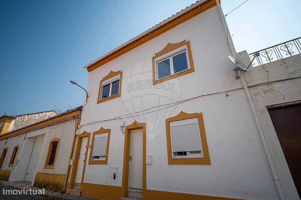 T3 Detached House for Sale