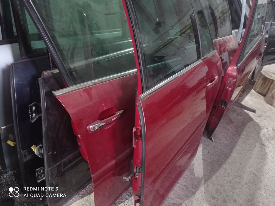 Дверь правая левая Citroen C4 Picasso 2006-2013 європа
