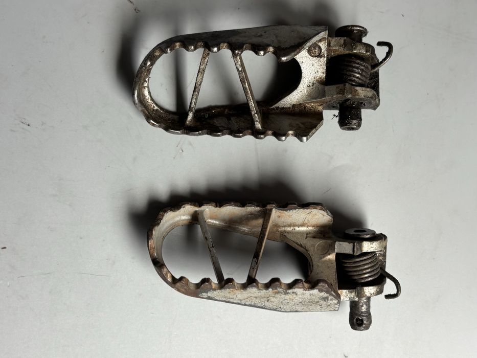 Podnóżki KAWASAKI KX80 / 85 / 100