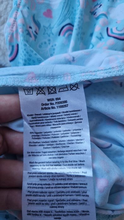 Krótki letni kombinezon dziewczęcy