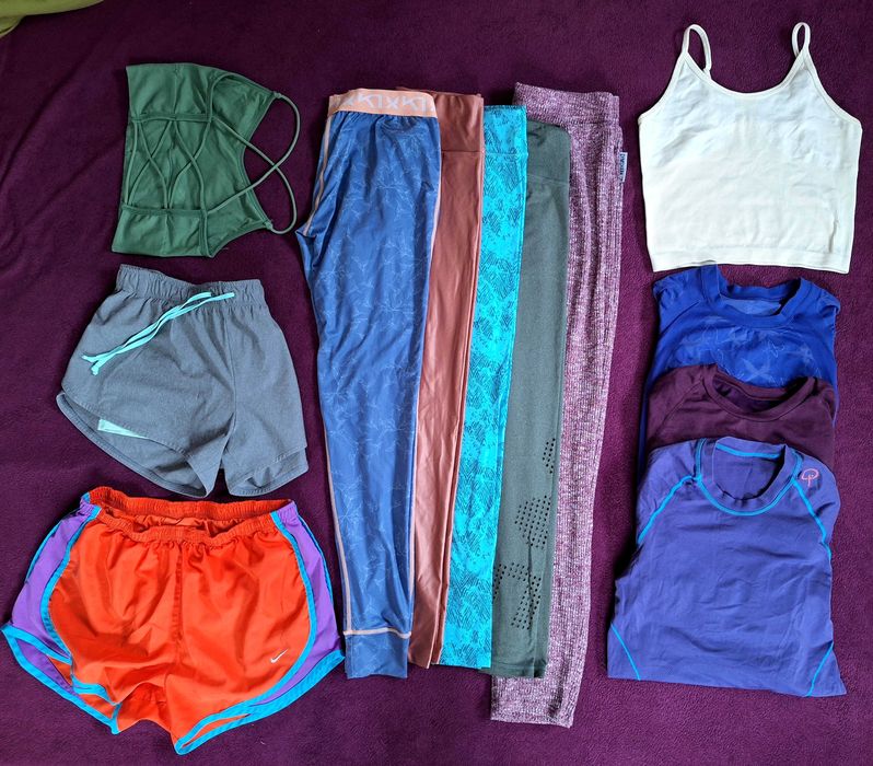 Sportowa paka rozmiar S-M stan BDB