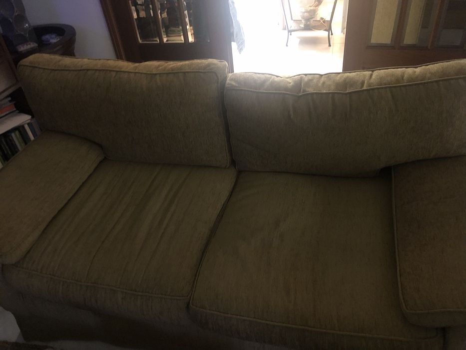 2 Sofas amarelos