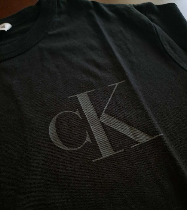 T-shirt preta da Calvin Klein Jeans
