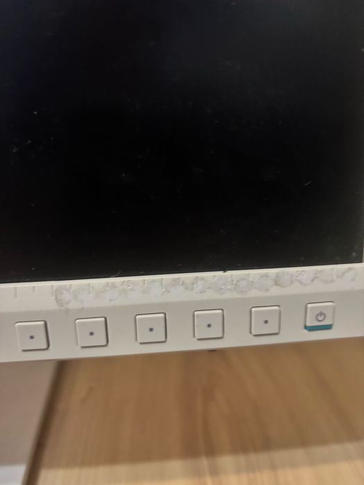 Monitor Asus.