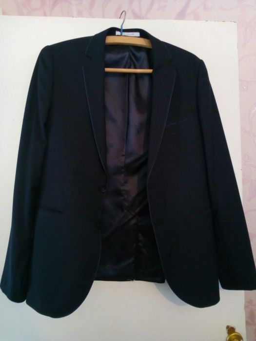 Продам чоловічий костюм 46р.