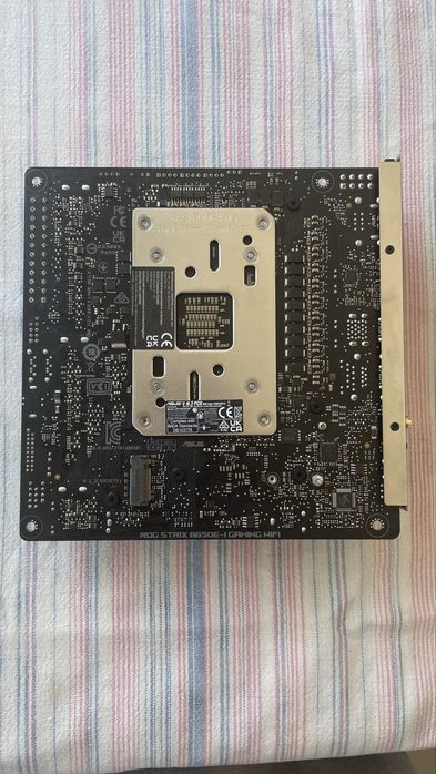 Motherboard Asus Rog Strix B650E-I WIFI