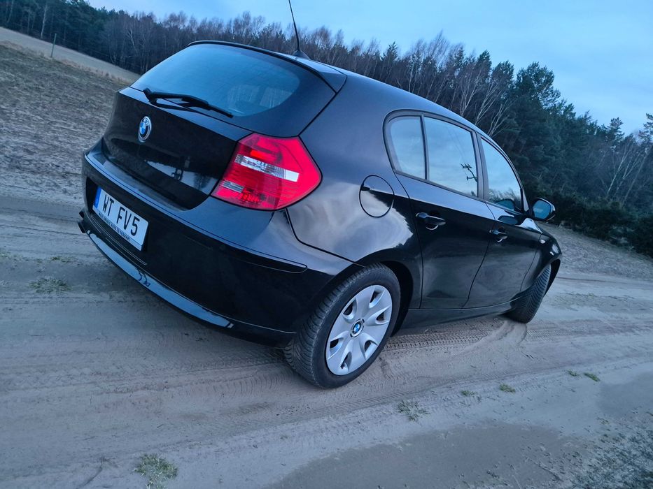 Bmw**serii*1**2.0**benzyna**polift**2010rok