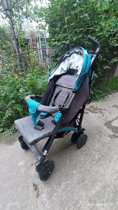 Прогулянкова коляска