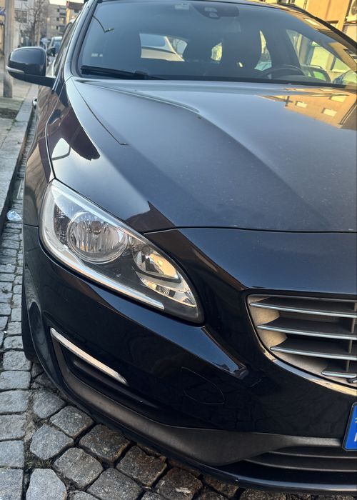 V60 D2 Momentum - extremamente económica