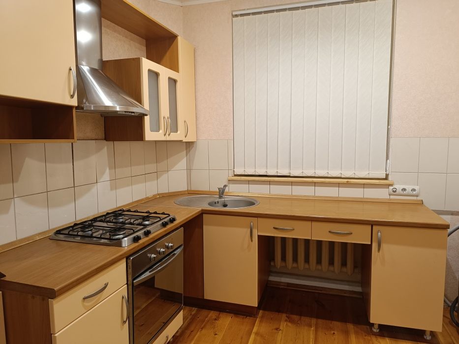 Продам кутову кухню