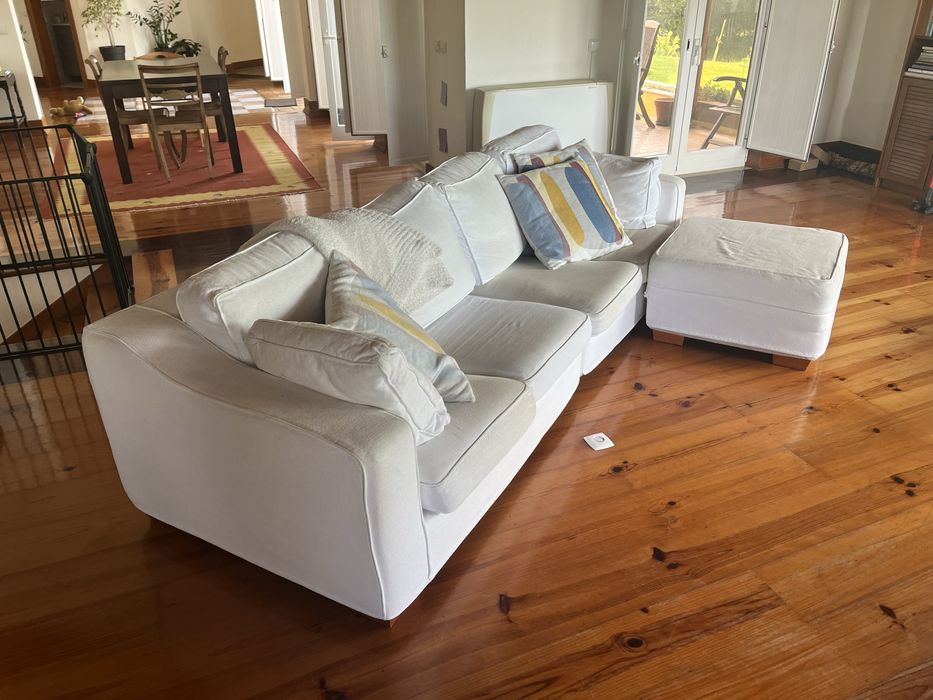 Sofa Chateaux d’Ax com puff