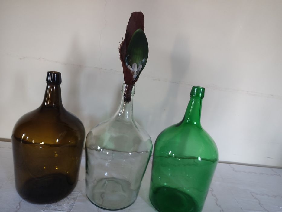 Garrafões de vidro