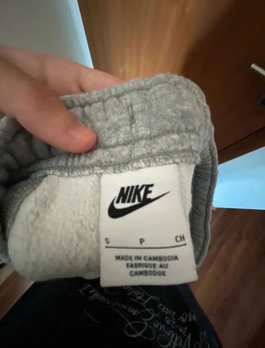 Calças jogger Nike cinzentas