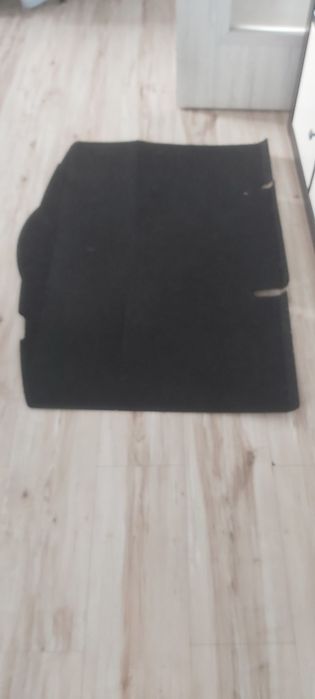 Półka  z bagażnika do toyoty yaris  II generacji 2006- 2011